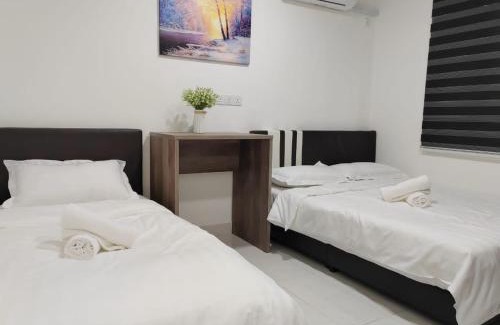 Kampung Darat Mak Bar Casa | Kuantan Town Staycation 2R2B@HTAA #Netflix