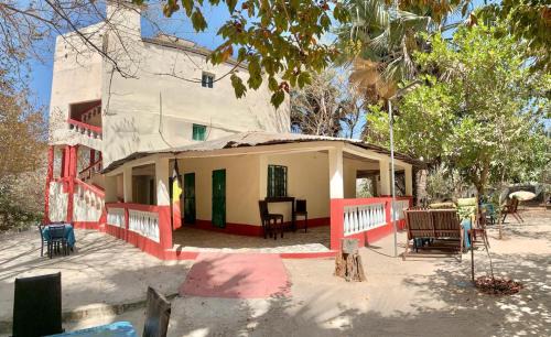 Gunjur Cama Y Desayuno | Kuba Lodge