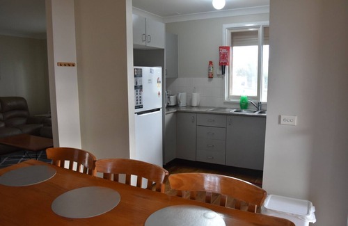 Dubbo Casa | Kubo 3 bedroom space