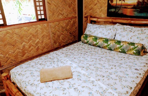 Castillejos Otro | Kubo House - A Farm Life Experience