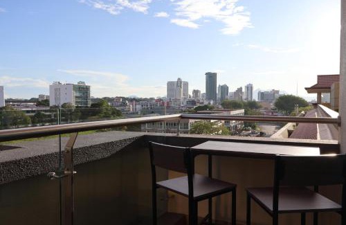 Kuching Apartamento | KuchingCity - Snuggle - Sunset City View w Balcony