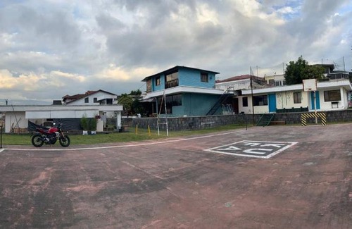 Sangolquí Casa | KUFA House