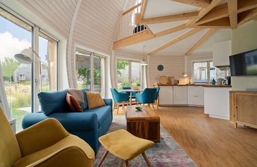 Muritz Casa | Kugelhaus Südkugel on Lake Tollensesee - Exclusive vacation home for 2-4 guests