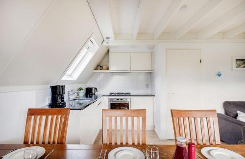 Zwiggelte Casa | Kuifeend I Chalet met Modern Interieur