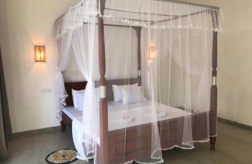 Pottuvil Division 2 Hotel | Kujaku