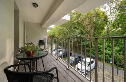 Krzyki Apartamento | Kukuczki 7 Stylowy Apartament we Wrocławiu by Noclegi Renters