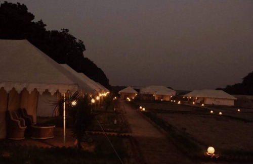 Naini Cabaña | KUMBH CAMP OM