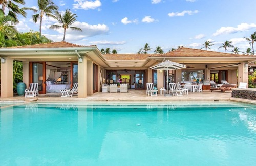 Kaupulehu Casa | Kumukehu 15 – Best Location & Ocean Views | Onsite Staff & Daily Housekeeping