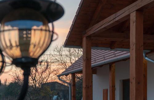 Vertesboglar Casa | Kun Pista Vendégház II
