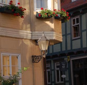 Quedlinburg Casa | Kunsthaus mit Frühstück im Hotel Theophano