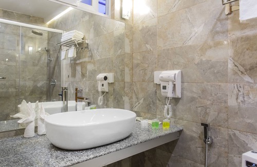 Maafushi Hotel | Kuredhi Beach Inn