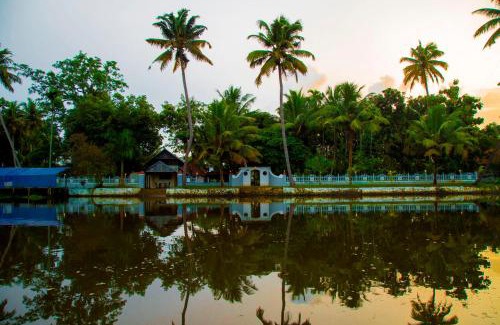 Champakulam Cama Y Desayuno | Kurialacherry House Alleppey