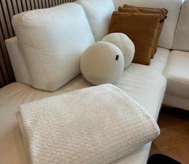 Vaasa Apartamento | Kuriren Premium Stay - Central location and Sauna!