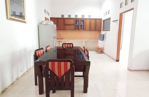 Sinduadi Casa | Kurnia homestay por idhomestay