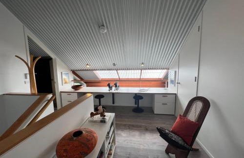 Vincentia Casa | Kurrambin! - Vincentia Free Wi-Fi & Linen - 300m From the beach