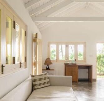 Ahangama Hotel | Kurulu Bay