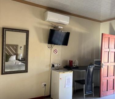 Ga-Segonyana Casa | Kuruman Paradise Lodge