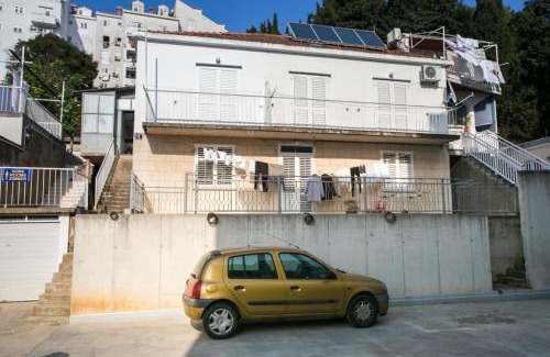 Montovjerna Casa | Kusalo Guesthouse