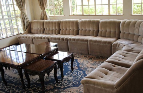 Athi River Hotel | Kusyombunguo Hotel Lukenya