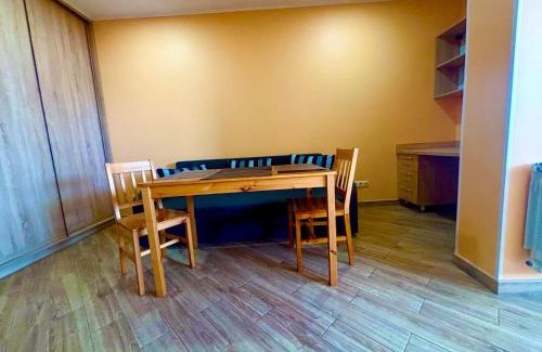 Dniprovs'kyi District Apartamento | Kvartira vozle metro Darnitca