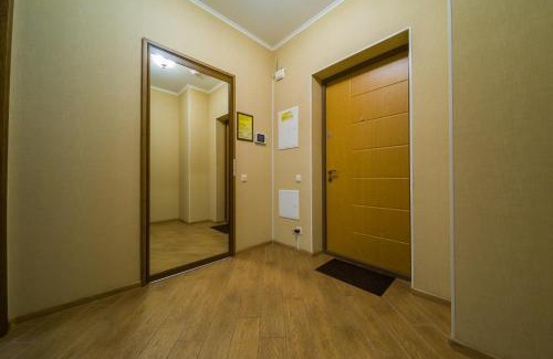 Obolon' Apartamento | Kvartirkoff na Bogatirskaya 6a, 2 floor