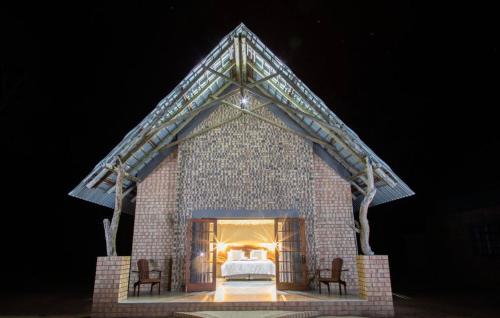 Limpopo-Lipadi Private Game Reserve Cabina | Kwadiwa Ranch