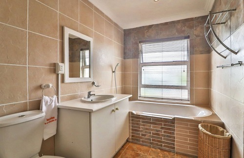 Cape Town Casa | Kwantu Guesthouse 2