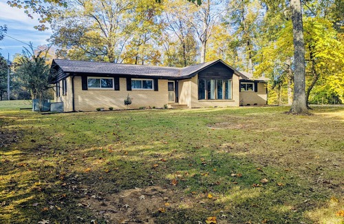 Buchanan Casa | KY Lake Area, Fully Remodeled, Boat Friendly!