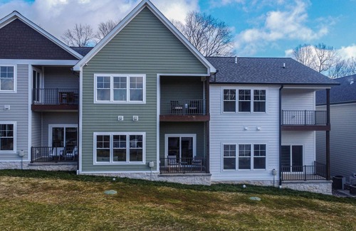 Grand Rivers Casa | KY Lake townhome in upscale community, minutes from dining & activities.