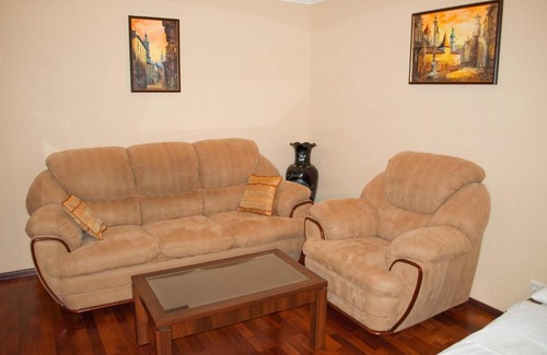 Podil Apartamento | KyivStay Pochaynynska Apartment