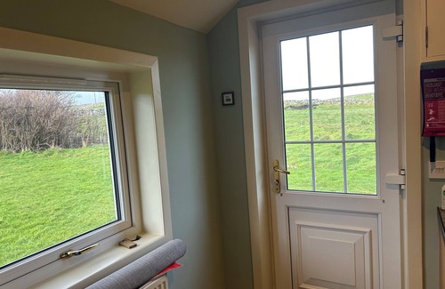 Durness Cabaña | Kyleview - A shepherds cottage with far reaching views across Kyle of Durness