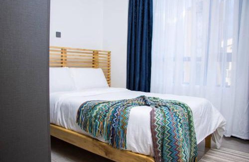Kilimani Apartamento | Kyllan Homes - 2brm- near Yaya Center (Staroot)