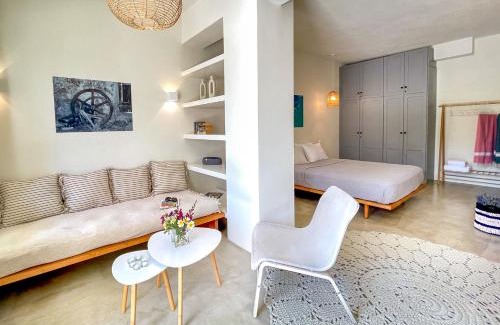 Pilalimata Apartamento | Kynthia Suite - Escape to Seaside Makry Gialos