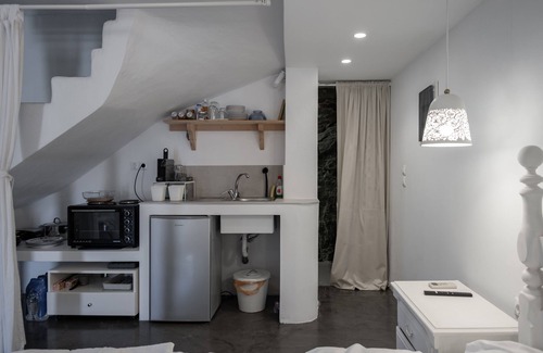 Kithnos Casa | KYON Beach Suite-B 2min by the sea Skilos, Kythnos