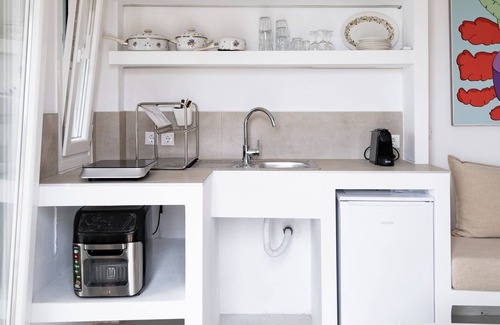 Kithnos Casa | KYON Beach Suite-E 2min by the sea Skilos, Kythnos