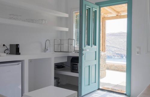 Kithnos Casa | Kyon Beach Suites Kythnos