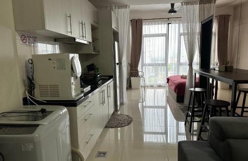 Cyberjaya Apartamento | Kyra Homestay Centrus SOHO Cyberjaya *wifi and pool*