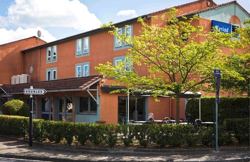 Saint-Genis-Laval Hotel | Kyriad Lyon Sud - Saint Genis Laval
