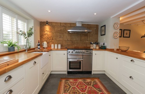Ilmington Cabaña | KYTE COTTAGE, pet friendly, with open fire in Ilmington