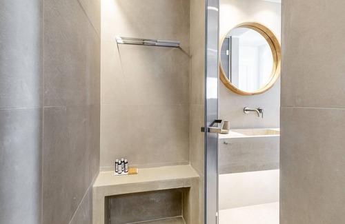 Loutra Hotel | Kythnos Blue - Suite 4 Luxurious, Sea Front