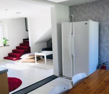 Soder Apartamento | Lägenhet med trädgård och egen parkering