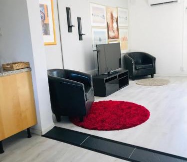 Soder Apartamento | Lägenhet med trädgård och egen parkering