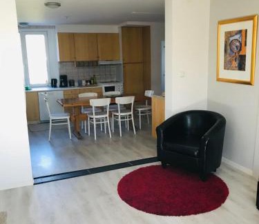 Soder Apartamento | Lägenhet med trädgård och egen parkering