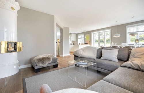 Sylt Casa | Löwenherz - Reetdach-hausteil mit ca. 159 m² im Erd-/ober-/dach und Untergeschoss