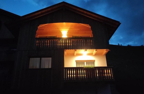 Longiaru Apartamento | Lüch de Corona