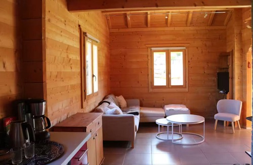 Premanon Chalet De Esquí | L'écrin des Epicèas chalet sleeps 9