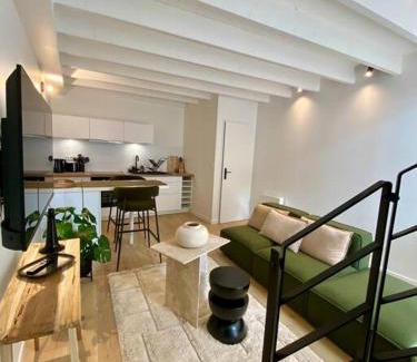 Josselin Casa | L'Écrin Végétal