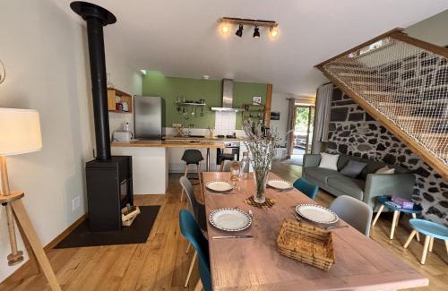 Volvic Casa | L'Écrin Volvicien - Maison 4 pers - Terrasse - Jardin