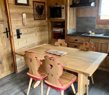 Saint-Laurent-en-Grandvaux Chalet De Esquí | l'écureuil