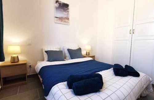 Miramas Apartamento | L'Élégant Duplex - Clim I WIFI I Proche du centre-ville